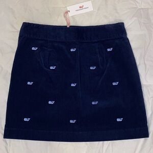 Vineyard Vines zip up mini skirt with cute little blue whales!